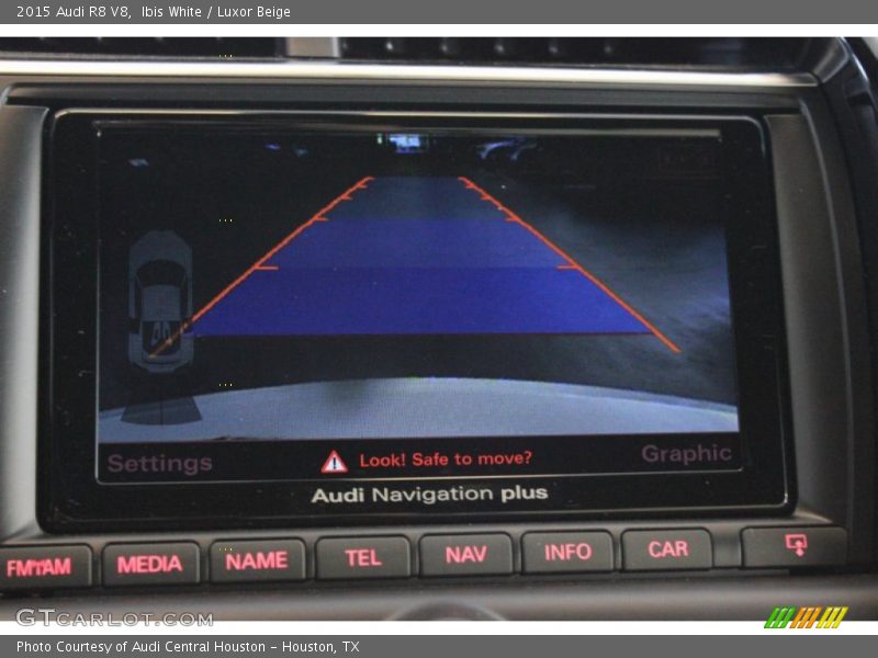 Ibis White / Luxor Beige 2015 Audi R8 V8