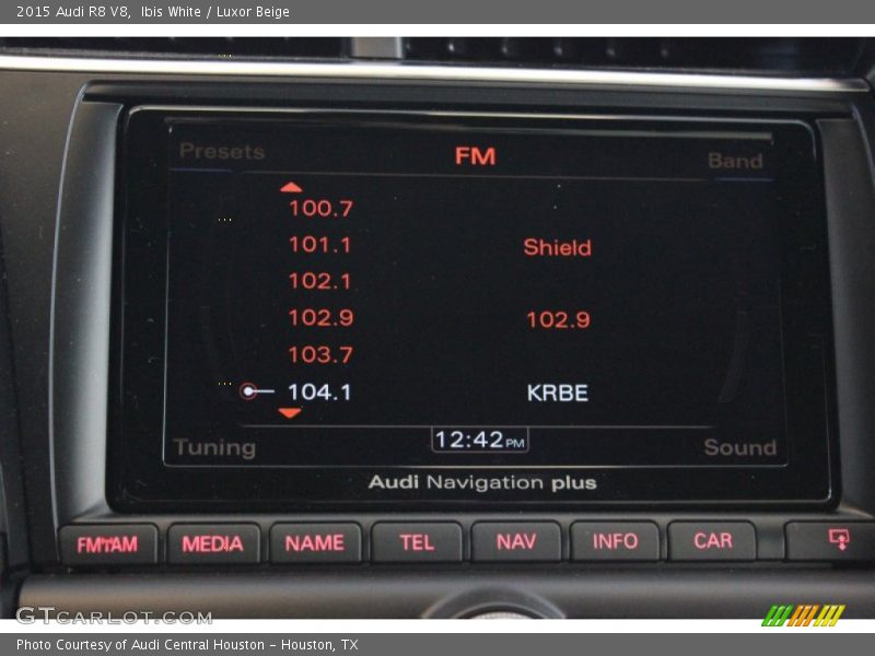 Audio System of 2015 R8 V8