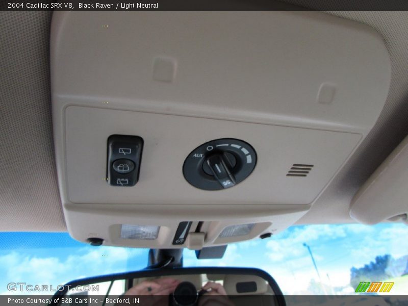 Black Raven / Light Neutral 2004 Cadillac SRX V8