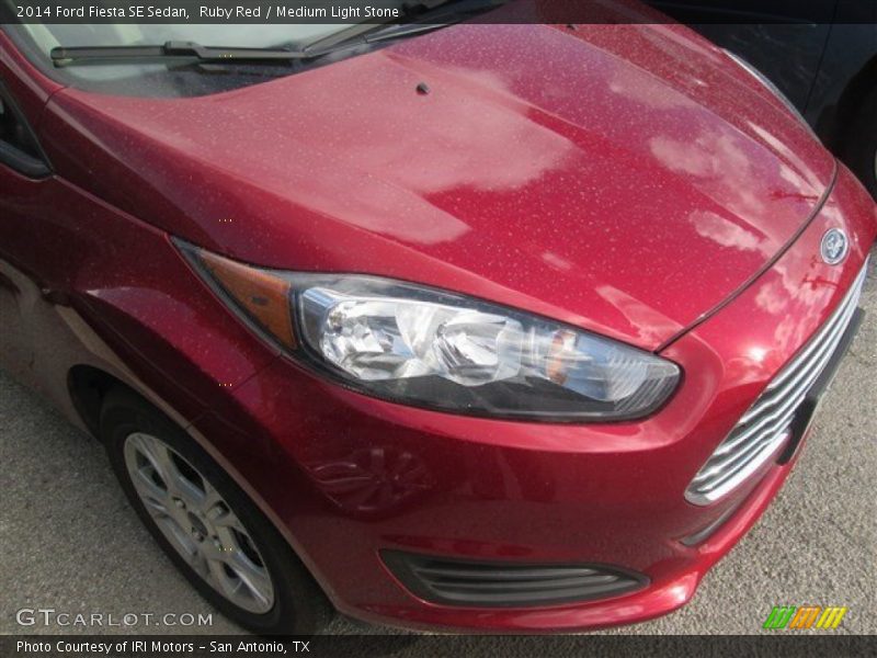 Ruby Red / Medium Light Stone 2014 Ford Fiesta SE Sedan
