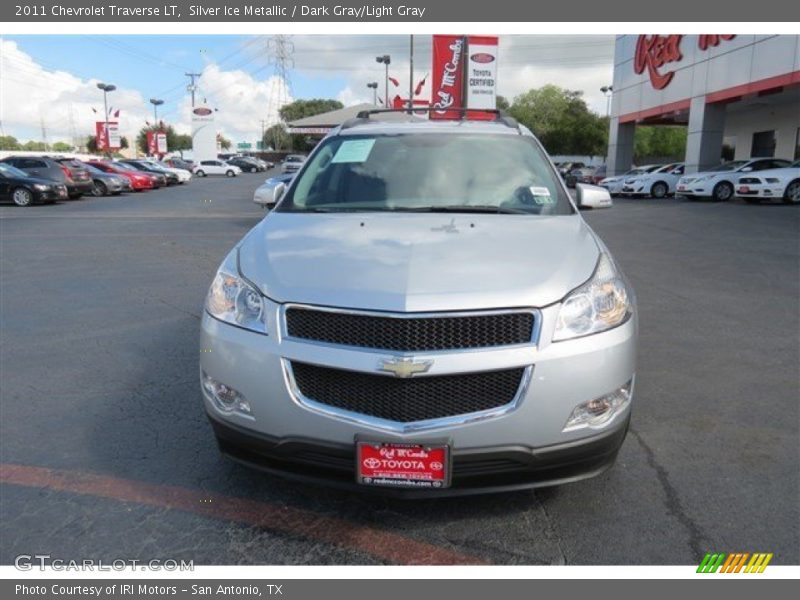 Silver Ice Metallic / Dark Gray/Light Gray 2011 Chevrolet Traverse LT