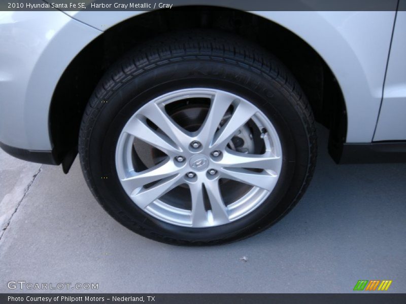 Harbor Gray Metallic / Gray 2010 Hyundai Santa Fe SE