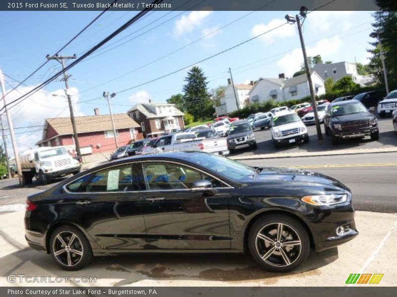Tuxedo Black Metallic / Terracotta 2015 Ford Fusion SE
