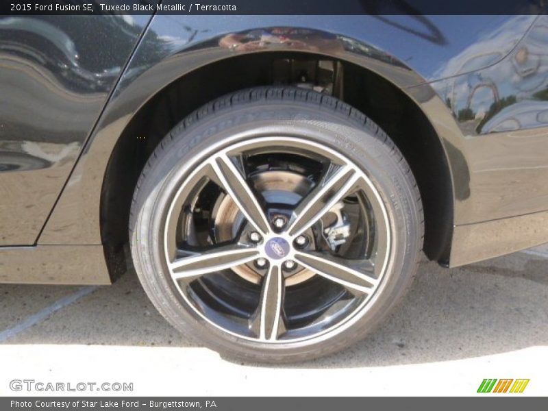 Tuxedo Black Metallic / Terracotta 2015 Ford Fusion SE