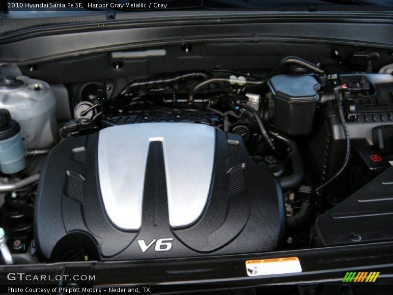 Harbor Gray Metallic / Gray 2010 Hyundai Santa Fe SE