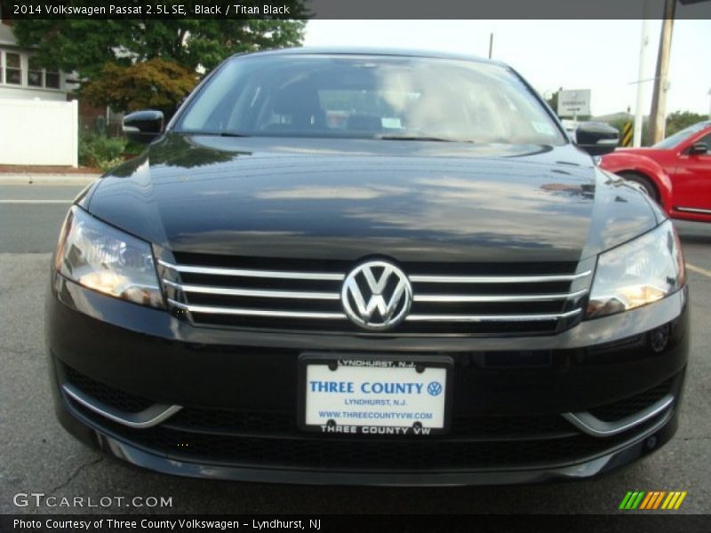 Black / Titan Black 2014 Volkswagen Passat 2.5L SE