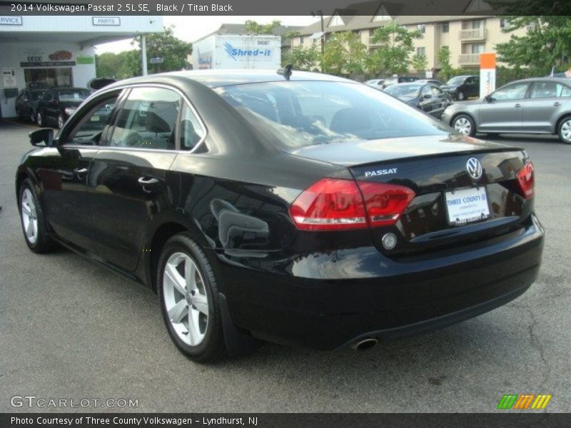 Black / Titan Black 2014 Volkswagen Passat 2.5L SE