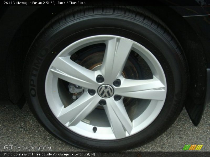 Black / Titan Black 2014 Volkswagen Passat 2.5L SE