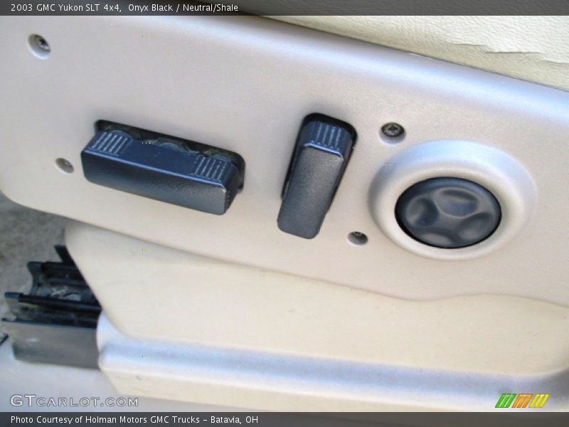 Onyx Black / Neutral/Shale 2003 GMC Yukon SLT 4x4
