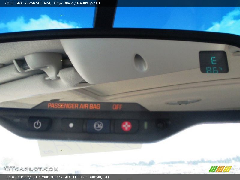 Onyx Black / Neutral/Shale 2003 GMC Yukon SLT 4x4