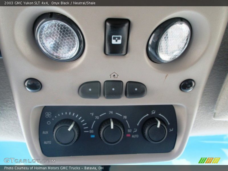 Onyx Black / Neutral/Shale 2003 GMC Yukon SLT 4x4