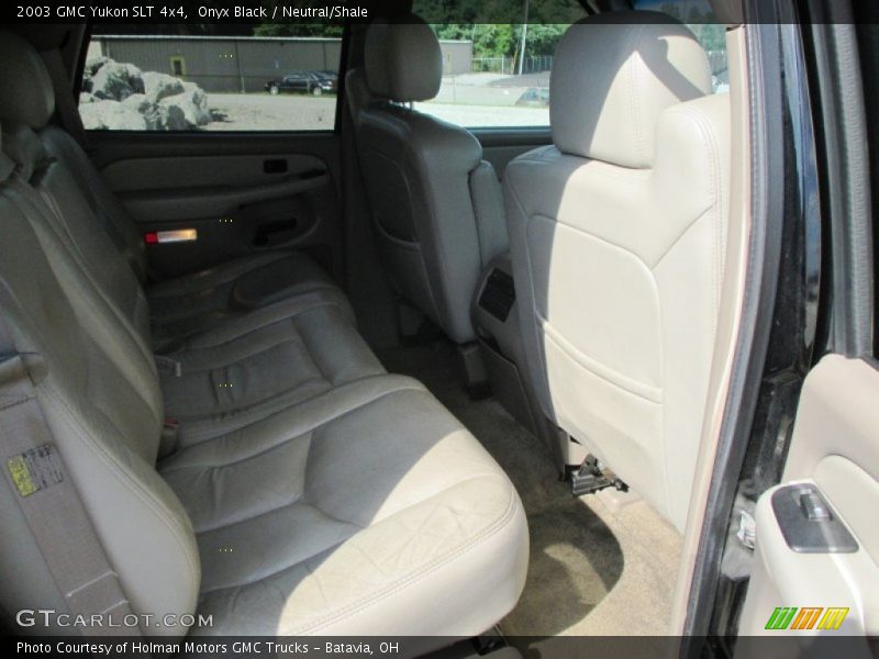 Onyx Black / Neutral/Shale 2003 GMC Yukon SLT 4x4
