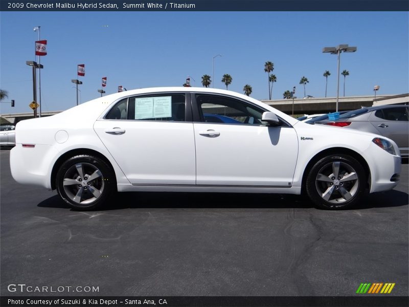  2009 Malibu Hybrid Sedan Summit White