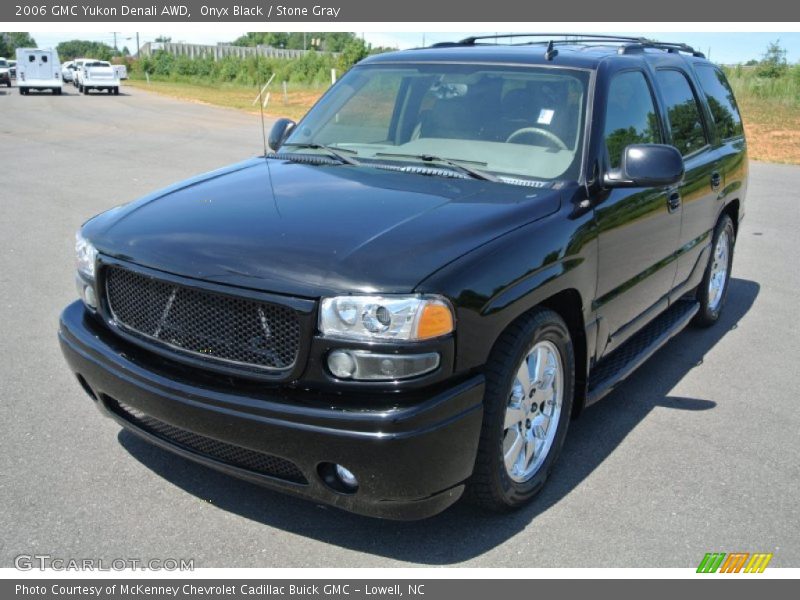 Onyx Black / Stone Gray 2006 GMC Yukon Denali AWD