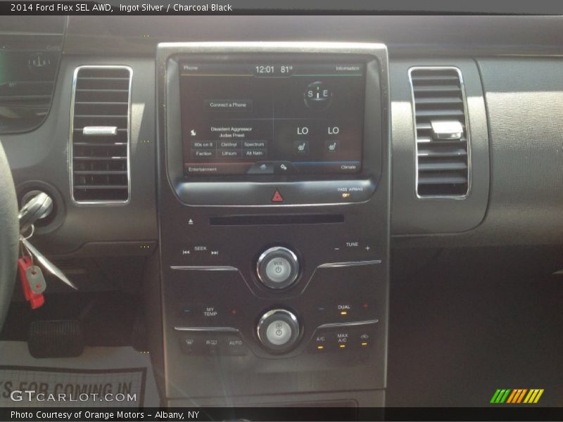 Ingot Silver / Charcoal Black 2014 Ford Flex SEL AWD