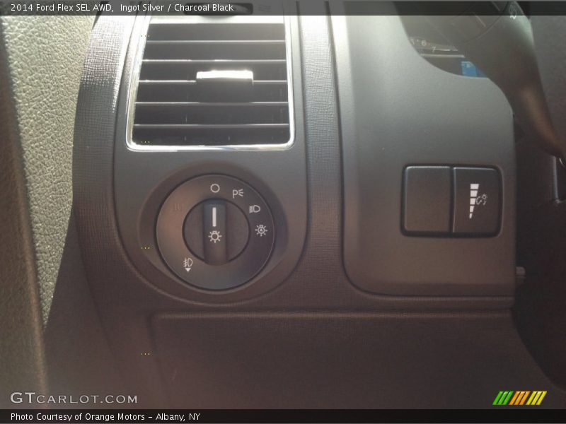 Ingot Silver / Charcoal Black 2014 Ford Flex SEL AWD