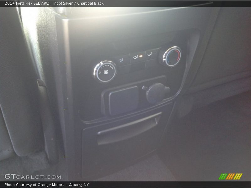 Ingot Silver / Charcoal Black 2014 Ford Flex SEL AWD