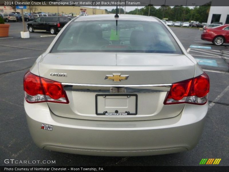 Champagne Silver Metallic / Jet Black/Medium Titanium 2014 Chevrolet Cruze LS