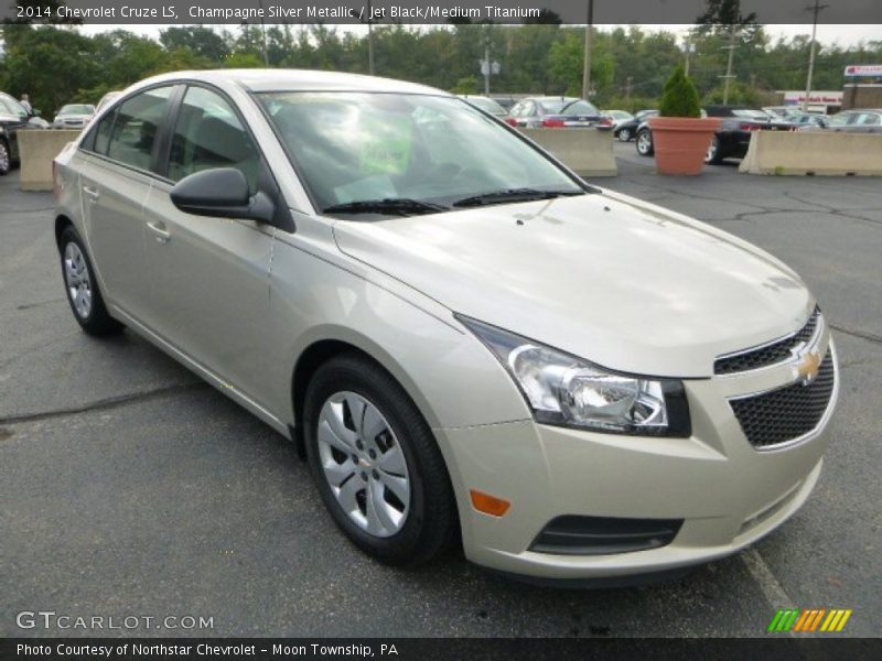 Champagne Silver Metallic / Jet Black/Medium Titanium 2014 Chevrolet Cruze LS