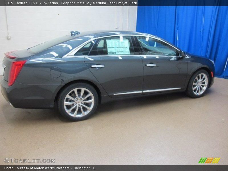  2015 XTS Luxury Sedan Graphite Metallic