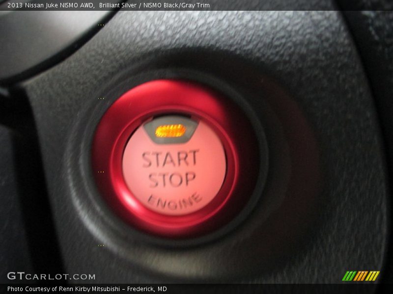 Brilliant Silver / NISMO Black/Gray Trim 2013 Nissan Juke NISMO AWD