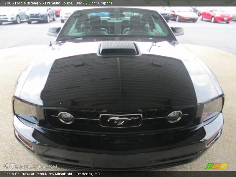 Black / Light Graphite 2006 Ford Mustang V6 Premium Coupe