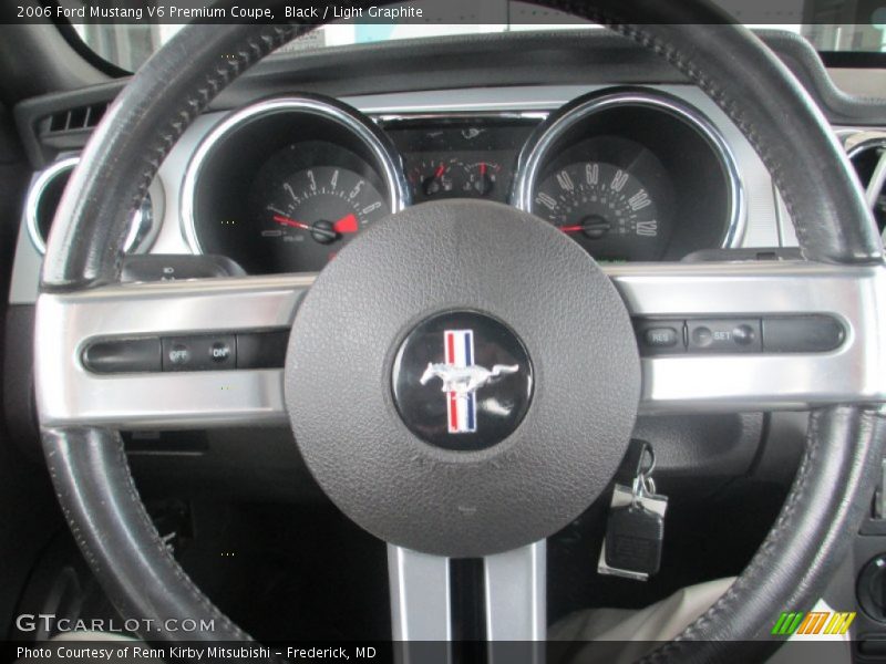Black / Light Graphite 2006 Ford Mustang V6 Premium Coupe