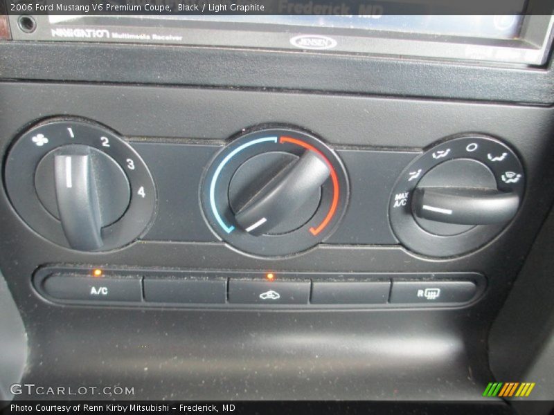 Black / Light Graphite 2006 Ford Mustang V6 Premium Coupe