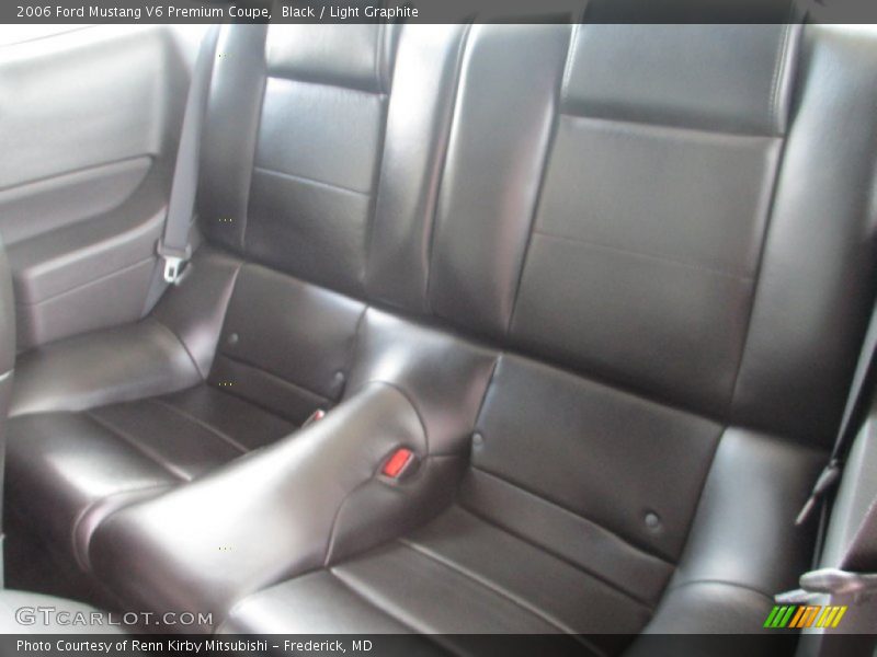 Black / Light Graphite 2006 Ford Mustang V6 Premium Coupe