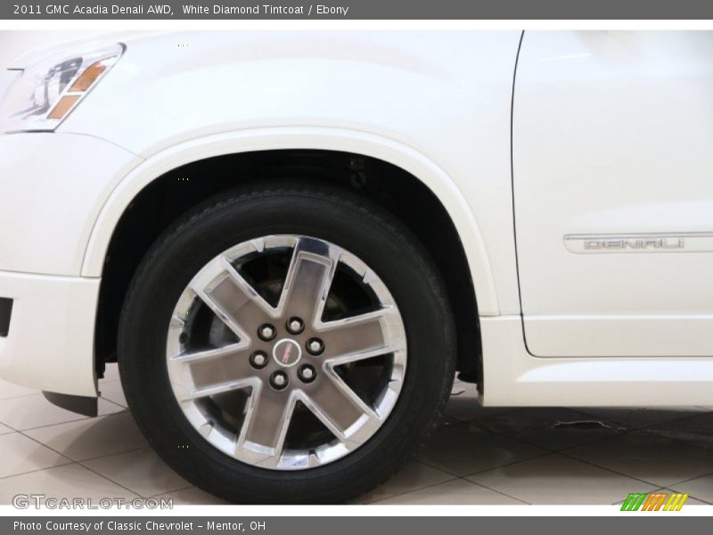 White Diamond Tintcoat / Ebony 2011 GMC Acadia Denali AWD