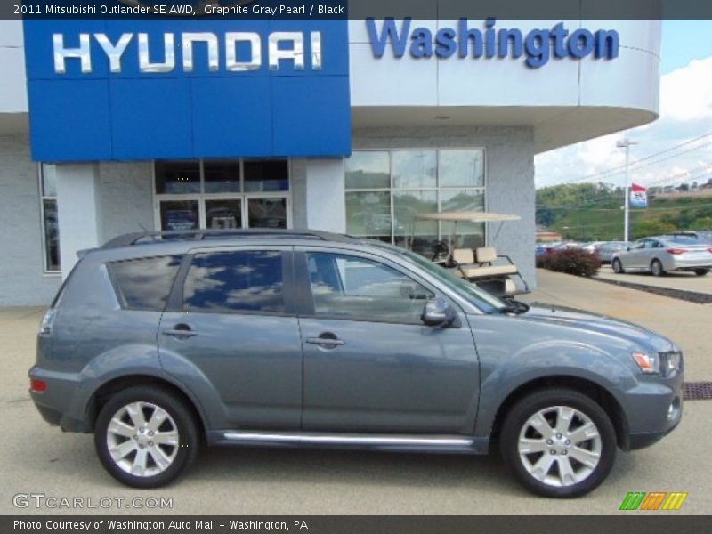 Graphite Gray Pearl / Black 2011 Mitsubishi Outlander SE AWD