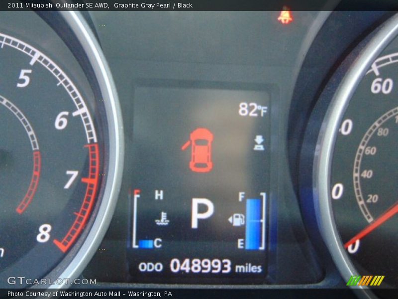 Graphite Gray Pearl / Black 2011 Mitsubishi Outlander SE AWD