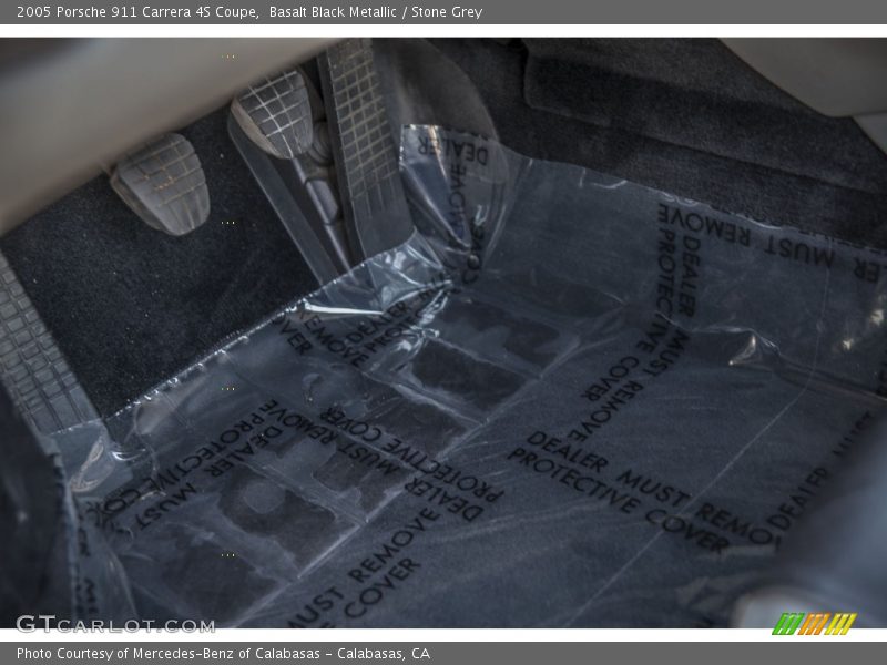 Basalt Black Metallic / Stone Grey 2005 Porsche 911 Carrera 4S Coupe