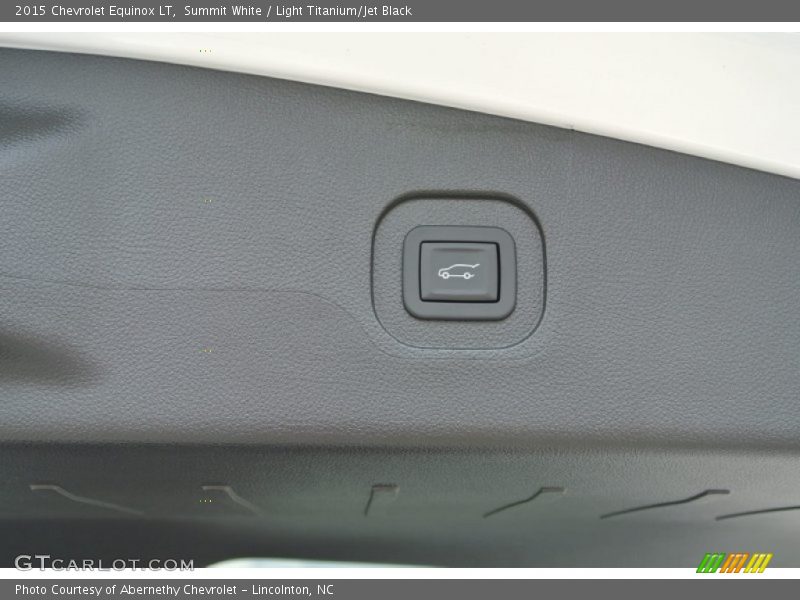 Summit White / Light Titanium/Jet Black 2015 Chevrolet Equinox LT