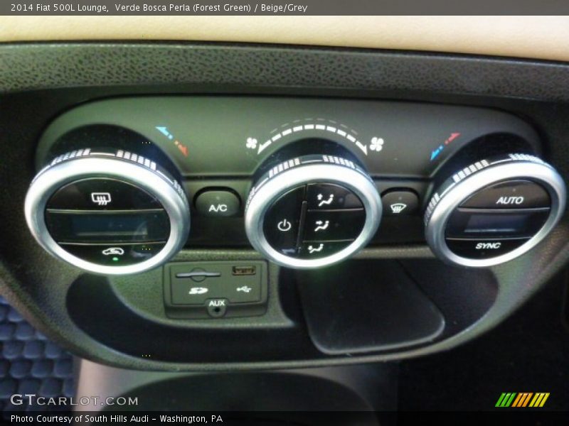 Controls of 2014 500L Lounge