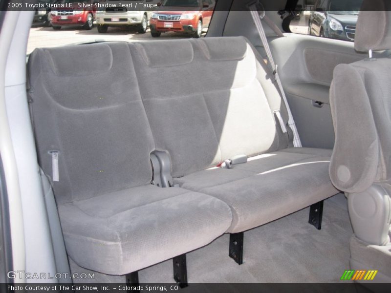 Silver Shadow Pearl / Taupe 2005 Toyota Sienna LE