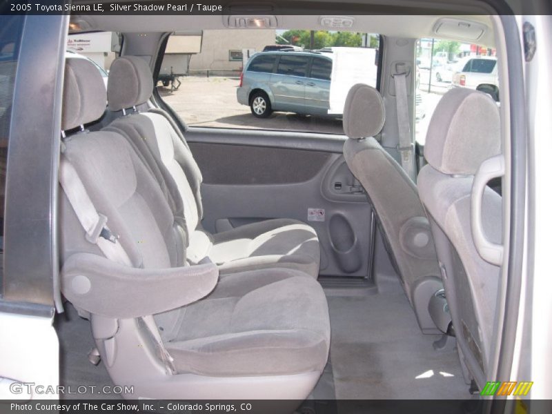 Silver Shadow Pearl / Taupe 2005 Toyota Sienna LE