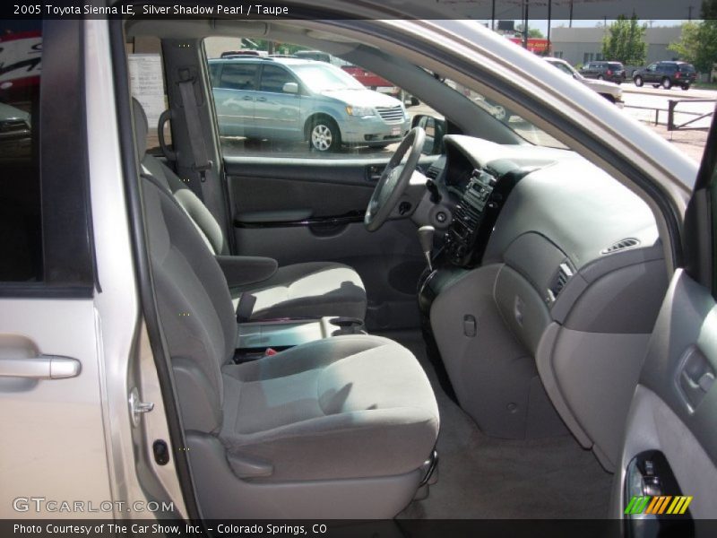 Silver Shadow Pearl / Taupe 2005 Toyota Sienna LE