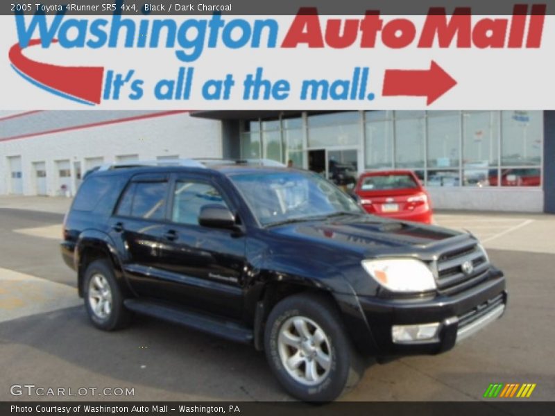 Black / Dark Charcoal 2005 Toyota 4Runner SR5 4x4