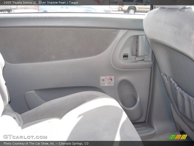 Silver Shadow Pearl / Taupe 2005 Toyota Sienna LE