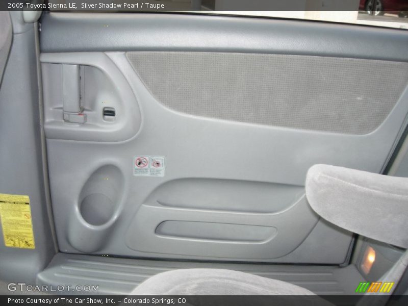 Silver Shadow Pearl / Taupe 2005 Toyota Sienna LE