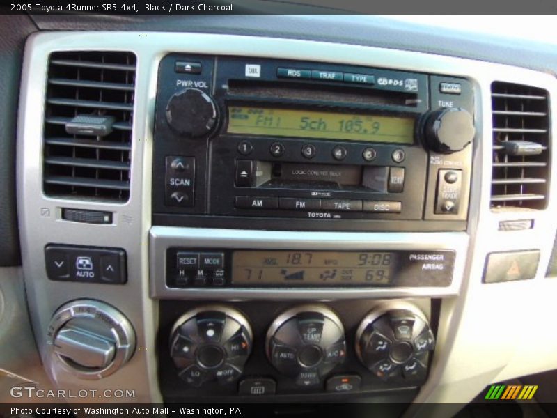 Black / Dark Charcoal 2005 Toyota 4Runner SR5 4x4