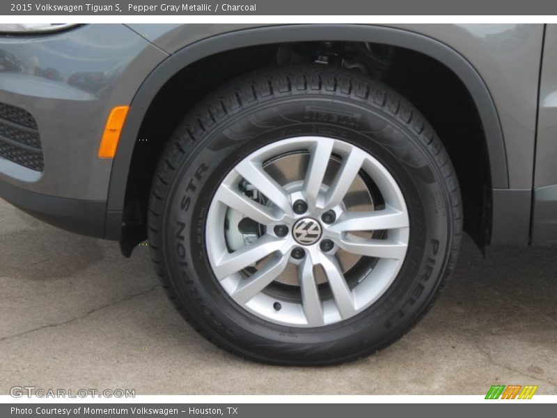 Pepper Gray Metallic / Charcoal 2015 Volkswagen Tiguan S
