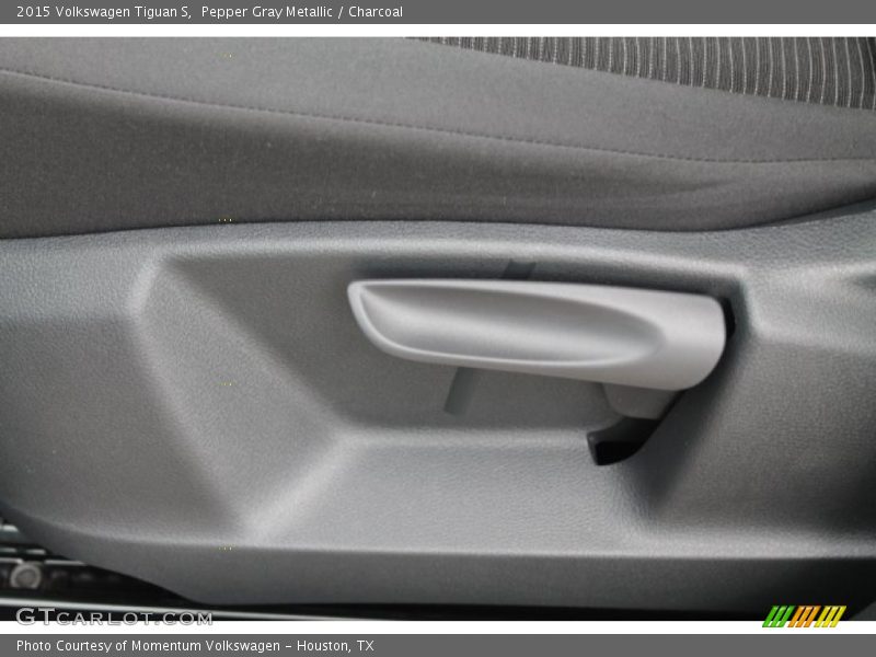 Pepper Gray Metallic / Charcoal 2015 Volkswagen Tiguan S