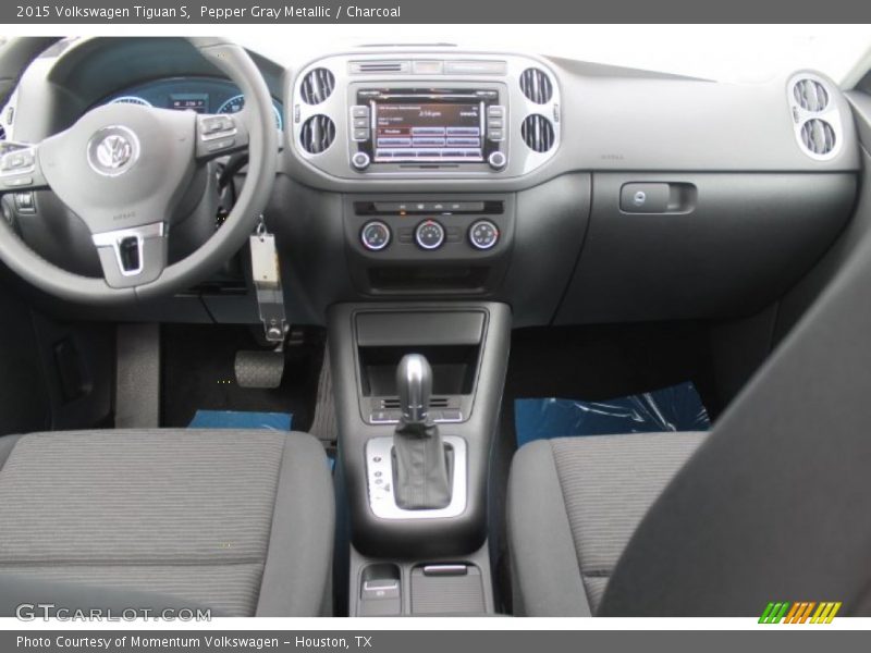 Pepper Gray Metallic / Charcoal 2015 Volkswagen Tiguan S