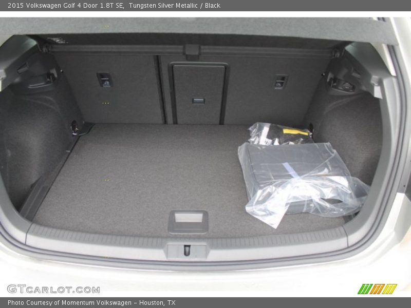 Tungsten Silver Metallic / Black 2015 Volkswagen Golf 4 Door 1.8T SE