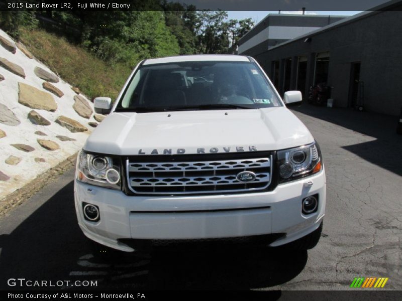 Fuji White / Ebony 2015 Land Rover LR2