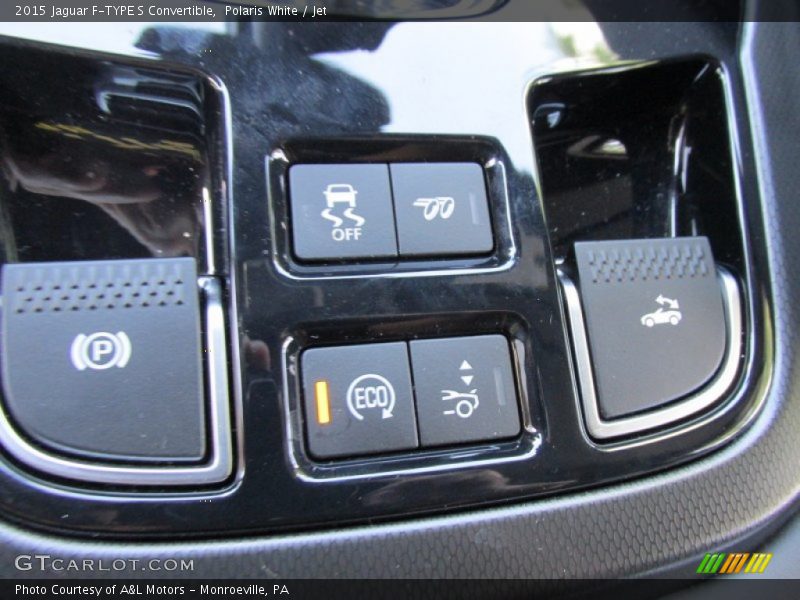 Polaris White / Jet 2015 Jaguar F-TYPE S Convertible