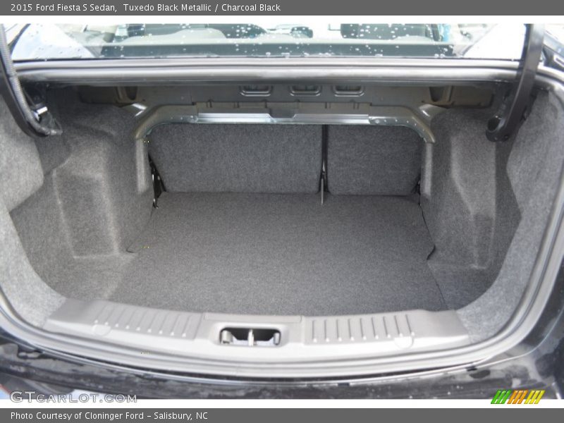 Tuxedo Black Metallic / Charcoal Black 2015 Ford Fiesta S Sedan