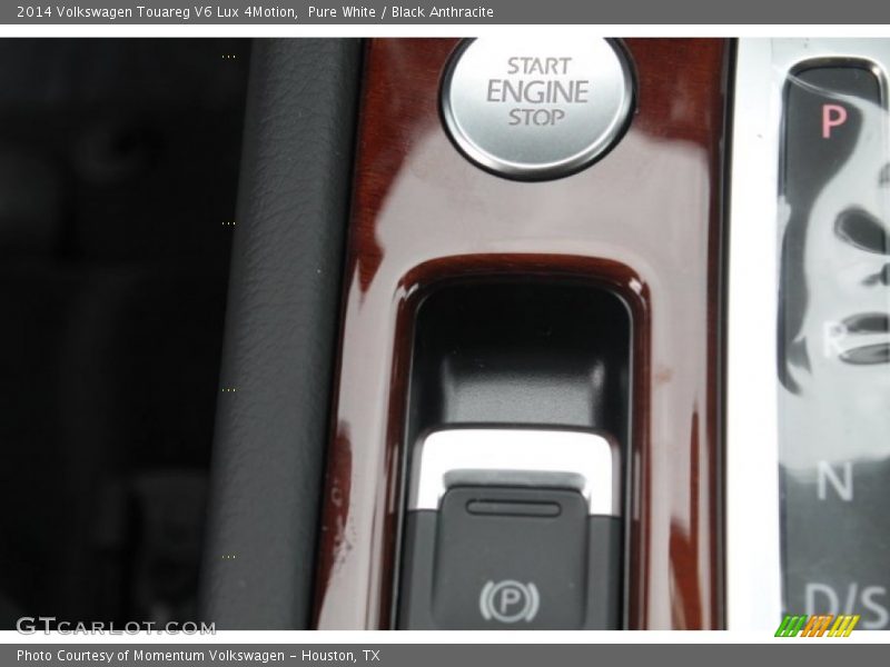 Pure White / Black Anthracite 2014 Volkswagen Touareg V6 Lux 4Motion